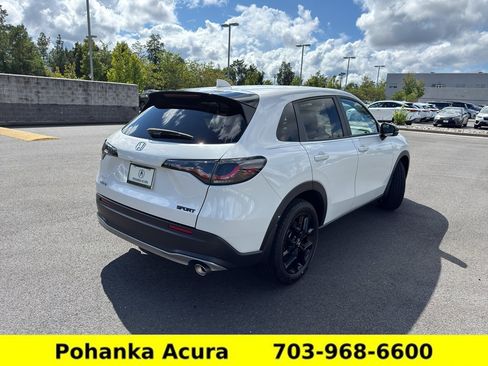 Used 2025 Honda HR-V Sport image 7