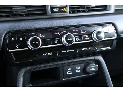 Used 2024 Honda Pilot Elite image 34