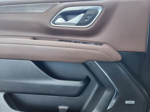 Used 2024 Chevrolet Tahoe High Country w/ Advanced Technology Package image 20