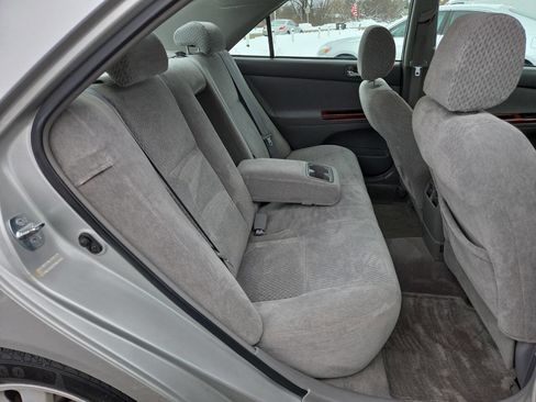 Used 2004 Toyota Camry XLE image 15