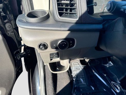 Used 2024 Ford Transit 350 XLT image 10