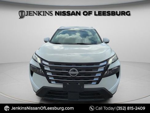 Certified 2024 Nissan Rogue SV w/ SV Premium Package image 15