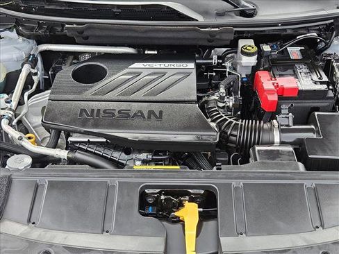 Used 2023 Nissan Rogue SV image 25