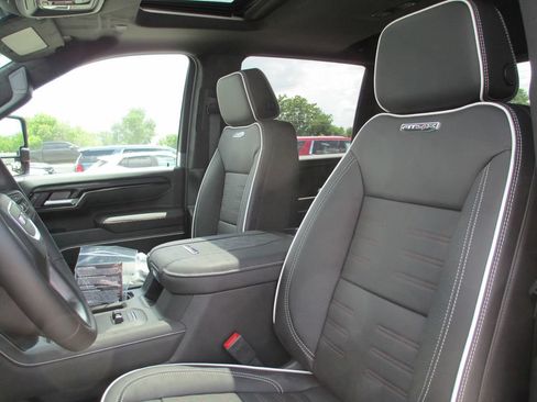 New 2026 GMC Sierra 2500 AT4X AWD/4WD image 13
