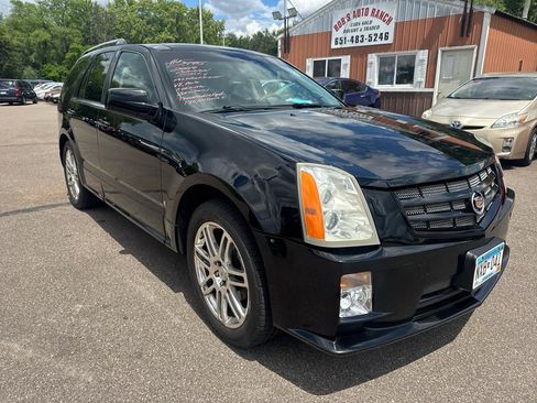 Used 2009 Cadillac SRX AWD V8 w/ Third Row Seating Package image 3