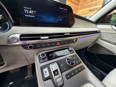 Certified 2023 Hyundai Palisade Calligraphy image 18