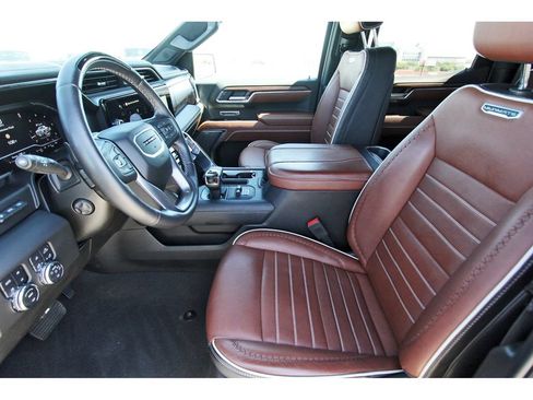 Used 2024 GMC Sierra 1500 Denali Ultimate AWD/4WD image 6