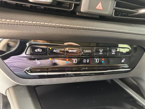 Certified 2023 Buick Envision Essence w/ Sport Touring Package image 22