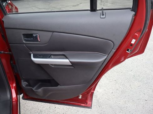 Used 2014 Ford Edge SEL w/ Equipment Group 205A image 22