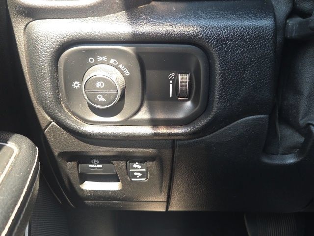 Used 2020 RAM 1500 Sport w/ Leather & Sound Group AWD/4WD image 23