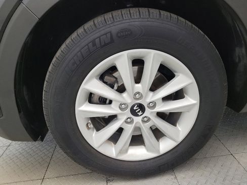 Used 2019 Kia Sorento L FWD image 31