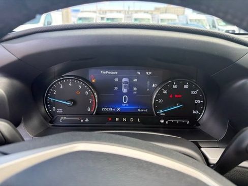 Used 2023 Ford Explorer XLT w/ Equipment Group 202A RWD image 17