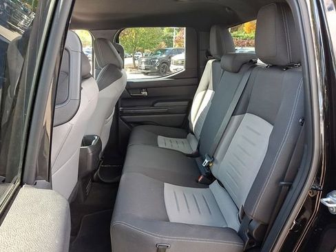 Used 2025 Toyota Tacoma TRD Off-Road image 13