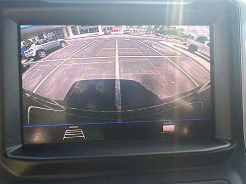 Used 2021 Chevrolet Silverado 1500 Custom image 19