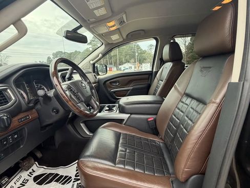 Used 2017 Nissan Titan Platinum Reserve image 9