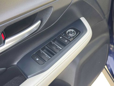 Used 2024 Toyota Grand Highlander AWD image 22