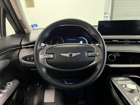 Used 2025 Genesis GV70 2.5T AWD/4WD image 21