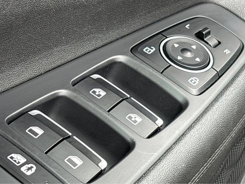 Used 2023 Hyundai Santa Fe SEL image 16