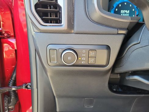 New 2025 Ford Bronco Sport Outer Banks w/ Sasquatch Outer Banks Package image 8