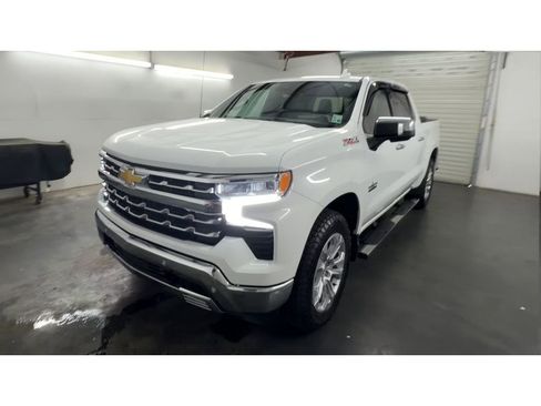 Used 2022 Chevrolet Silverado 1500 LTZ w/ LTZ Premium Texas Edition AWD/4WD image 4