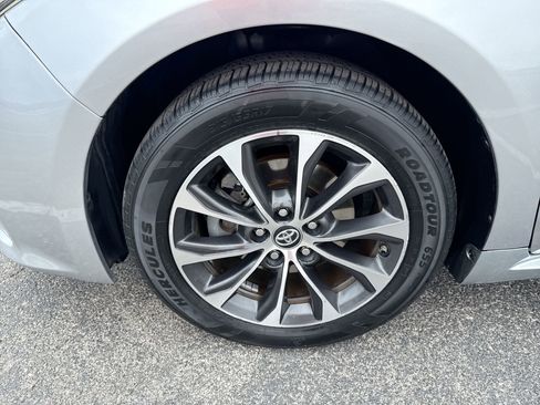 Certified 2018 Toyota Avalon XLE image 18