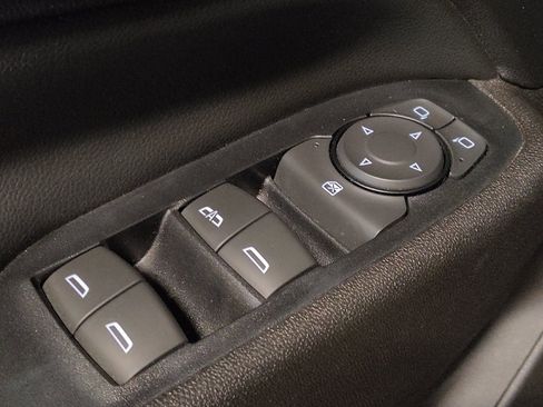 Used 2018 Chevrolet Equinox LT FWD image 27
