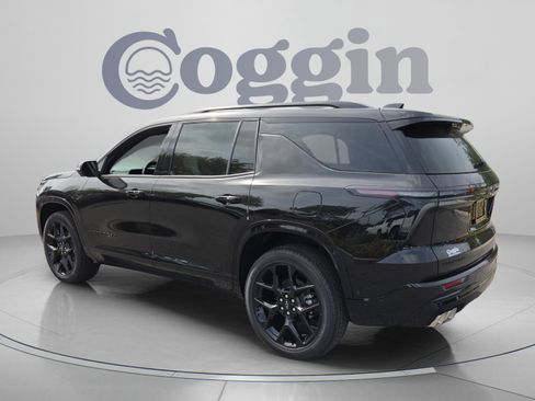 New 2026 Chevrolet Traverse RS w/ LPO, Floor Liner Package FWD image 3