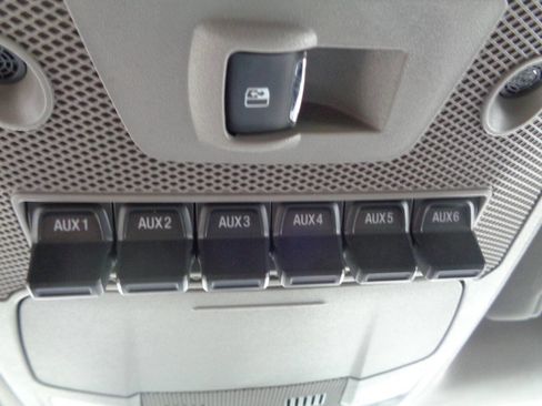 Used 2017 Ford F250 Lariat w/ Chrome Package image 77