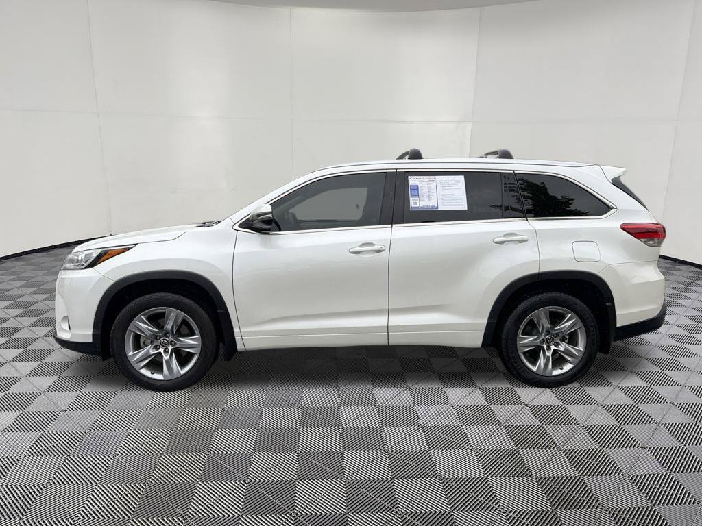 Used 2018 Toyota Highlander Limited AWD/4WD image 4