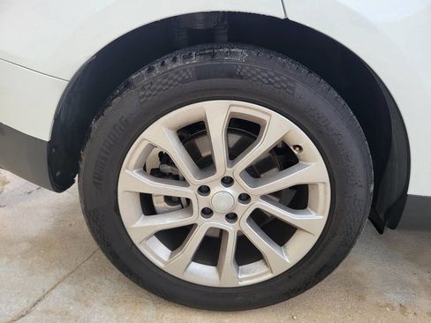 Used 2025 Land Rover Range Rover Sport SE image 20