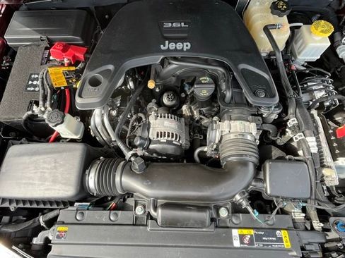 Used 2021 Jeep Gladiator Overland AWD/4WD image 33