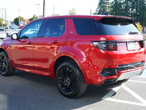 Used 2024 Land Rover Discovery Sport S image 7