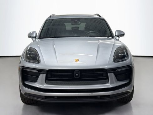 Used 2026 Porsche Macan AWD/4WD image 6