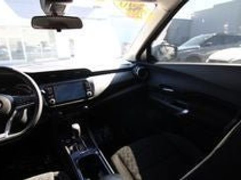 Used 2022 Nissan Kicks SV image 29