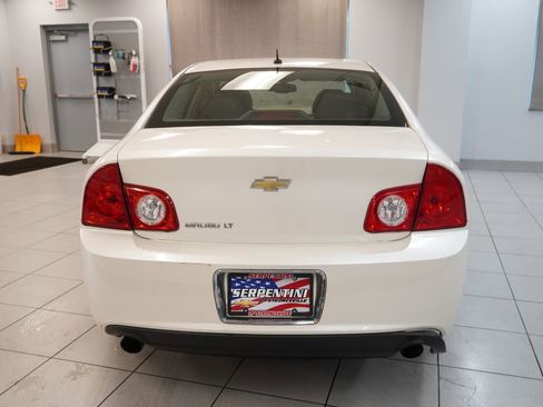 Used 2011 Chevrolet Malibu LT w/ HFV6 Engine Package image 9