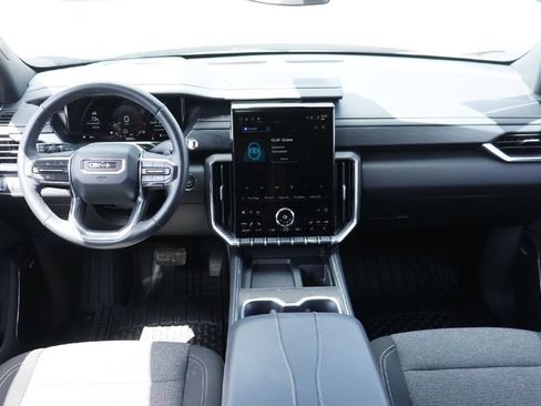 Used 2025 GMC Acadia Elevation FWD image 18