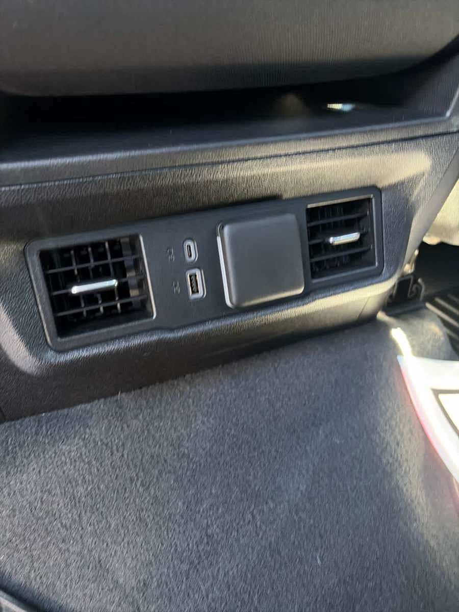 Used 2025 Chevrolet Silverado 2500 LT w/ Convenience Package AWD/4WD image 29