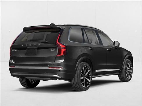 Certified 2026 Volvo XC90 B6 Plus image 2