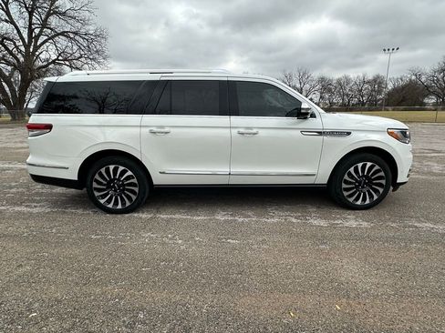 Used 2024 Lincoln Navigator L Black Label image 6
