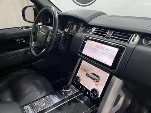 Used 2018 Land Rover Range Rover HSE image 21