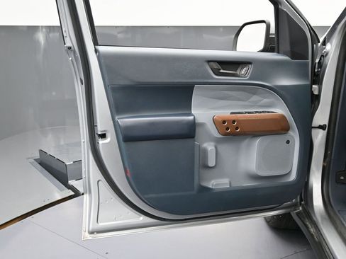 Used 2022 Ford Maverick Lariat w/ Lariat Luxury Package image 39