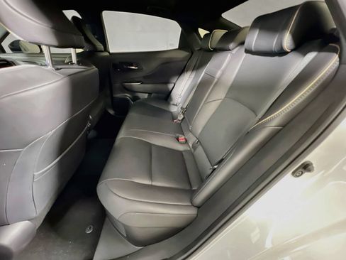 Certified 2023 Toyota Crown Platinum AWD/4WD image 22