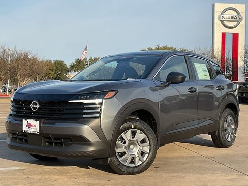 New 2026 Nissan Kicks S image 2