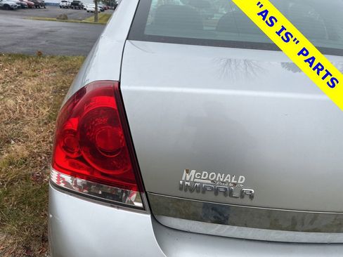 Used 2011 Chevrolet Impala LS image 4