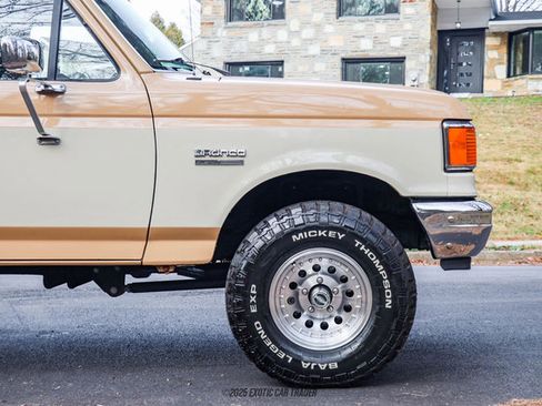 Used 1990 Ford Bronco AWD/4WD image 11