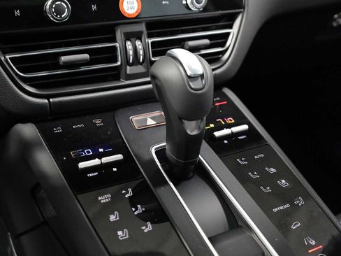 New 2026 Porsche Macan S image 30