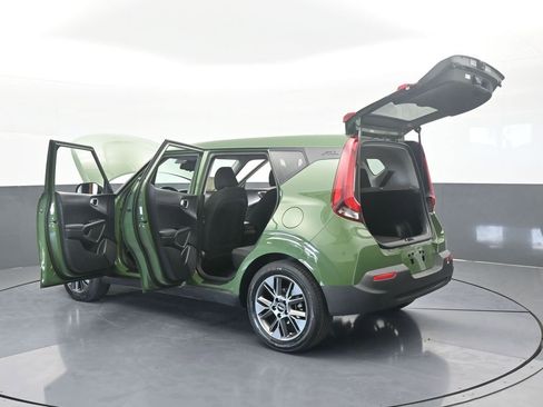 Used 2022 Kia Soul EX image 75