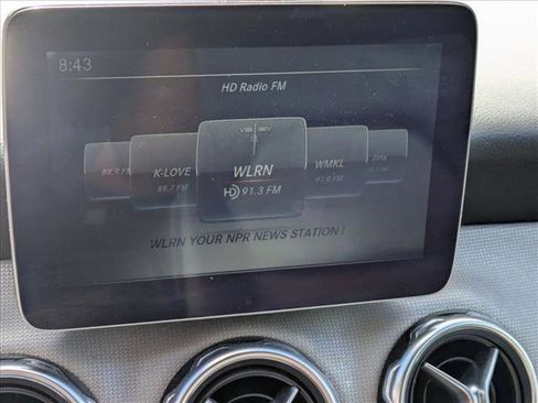 Used 2018 Mercedes-Benz GLA 250 image 12