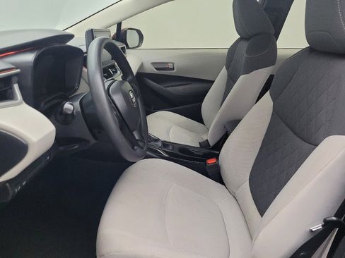 Used 2022 Toyota Corolla LE image 17