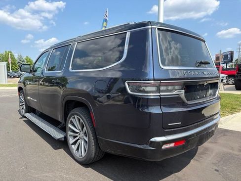 Used 2023 Jeep Grand Wagoneer L Series II AWD/4WD image 2